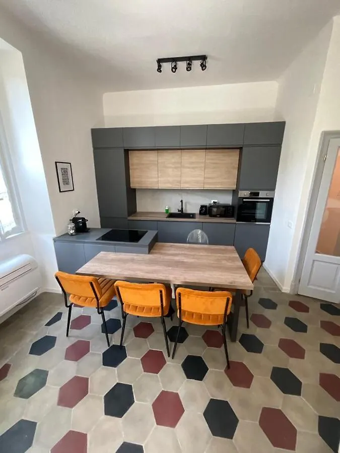 Apartamento Sansiro 74 House Milán