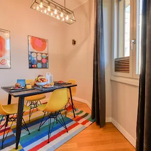 https://sweet-inn-piazza-affari.italymilanhotels.net