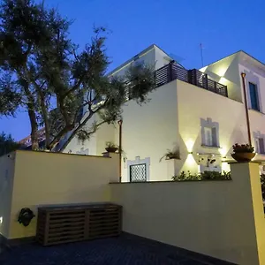 https://villa-klaudia-charming-apartament.hotels-amalfi.com